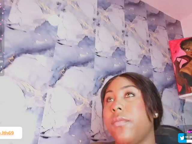 AngelThroatt live cam on BongaCams