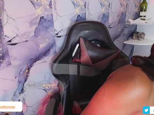AngelThroatt live cam on BongaCams