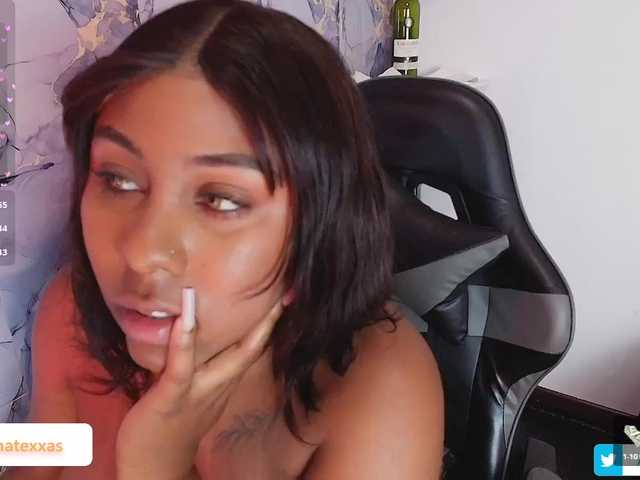 AngelThroatt live cam on BongaCams