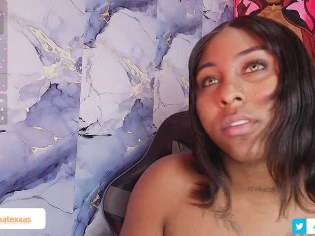 AngelThroatt live cam on BongaCams