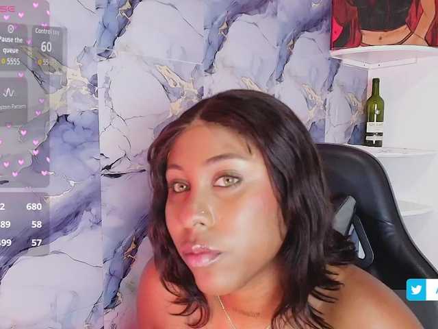 AngelThroatt live cam on BongaCams