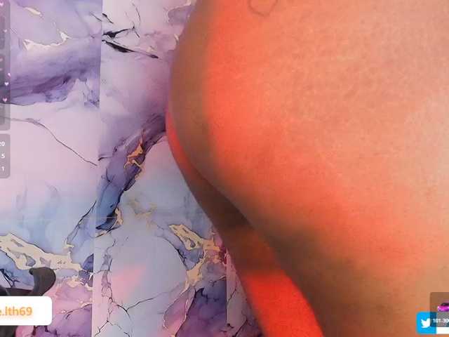 AngelThroatt live cam on BongaCams