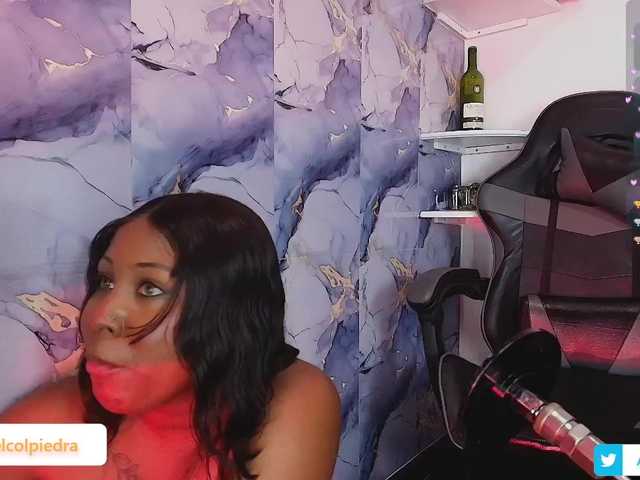AngelThroatt live cam on BongaCams