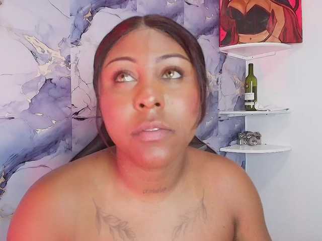 AngelThroatt live cam on BongaCams