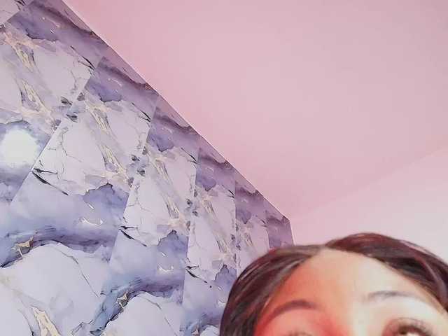 AngelThroatt live cam on BongaCams