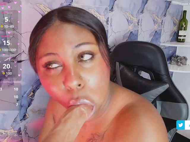 AngelThroatt webcam