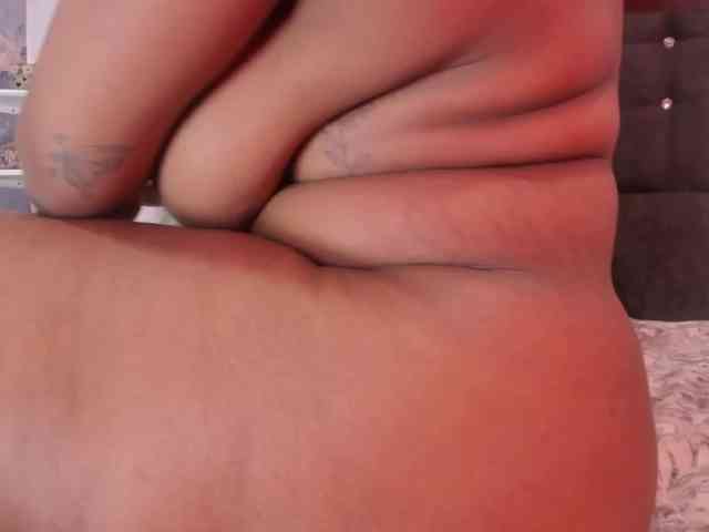 AngelThroatt webcam