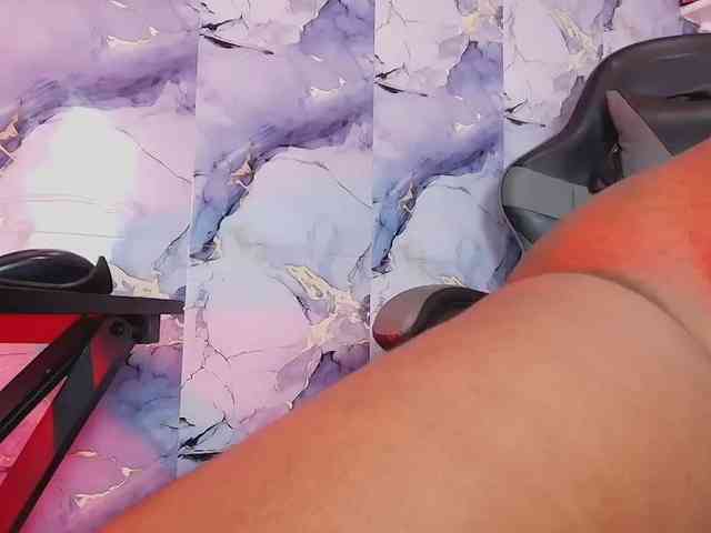 AngelThroatt webcam