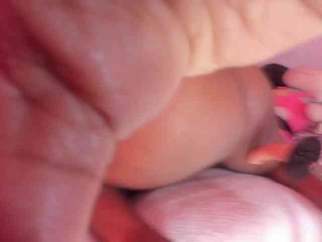 AngelThroatt webcam
