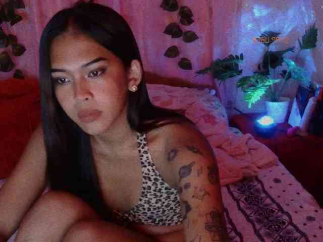 CumslutAsia