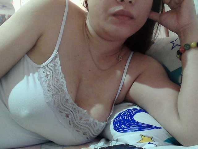 sweetinasia live cam on BongaCams