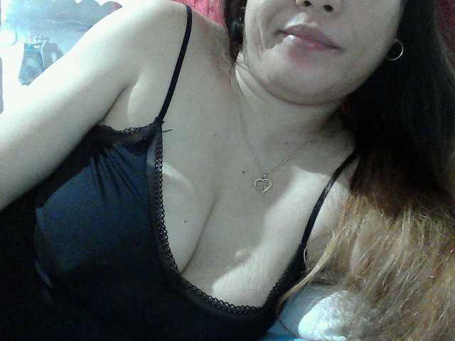 sweetinasia live cam on BongaCams