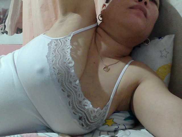 sweetinasia live cam on BongaCams