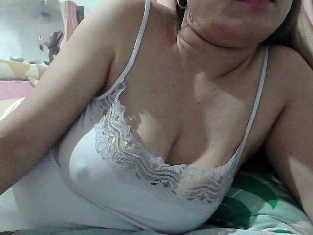 sweetinasia live cam on BongaCams