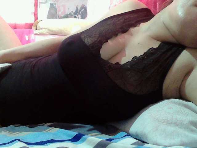 sweetinasia live cam on BongaCams