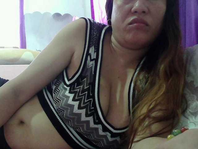 sweetinasia live cam on BongaCams