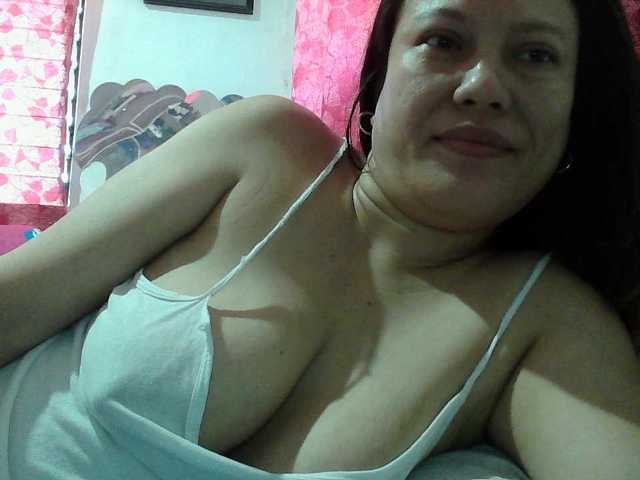 sweetinasia live cam on BongaCams