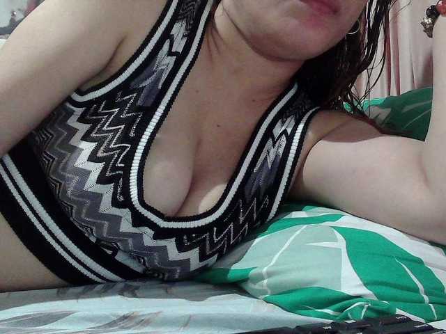 sweetinasia live cam on BongaCams