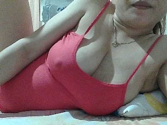 sweetinasia live cam on BongaCams