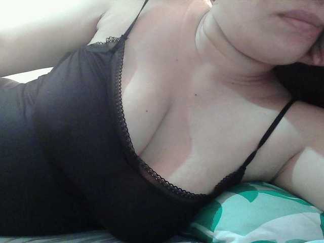 sweetinasia live cam on BongaCams