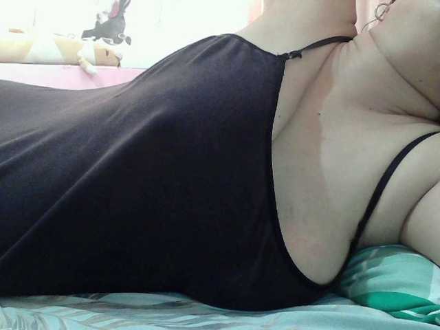 sweetinasia live cam on BongaCams