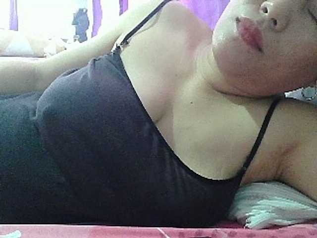 sweetinasia live cam on BongaCams
