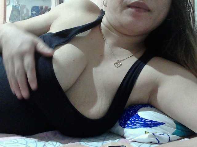 sweetinasia live cam on BongaCams
