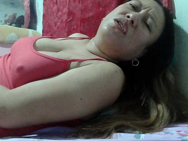 sweetinasia live cam on BongaCams