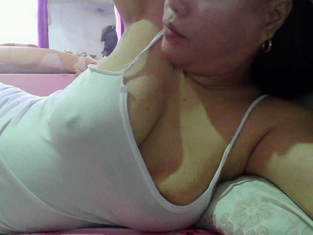 sweetinasia live cam on UnifiedCams