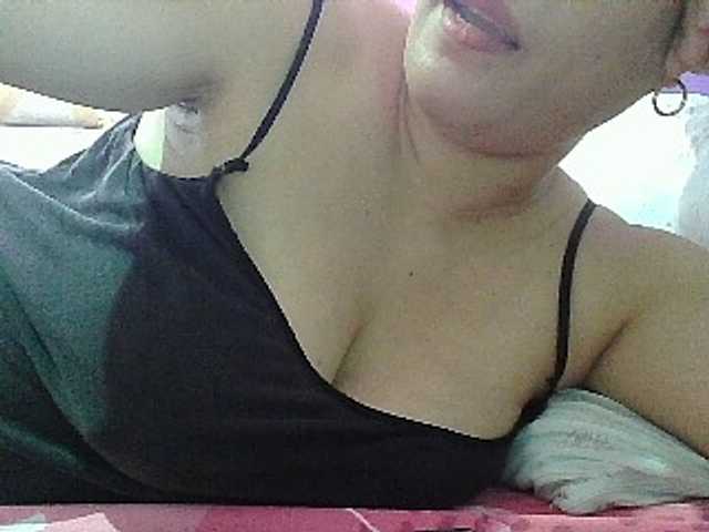 sweetinasia live cam on BongaCams
