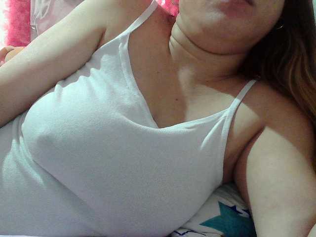 sweetinasia live cam on BongaCams