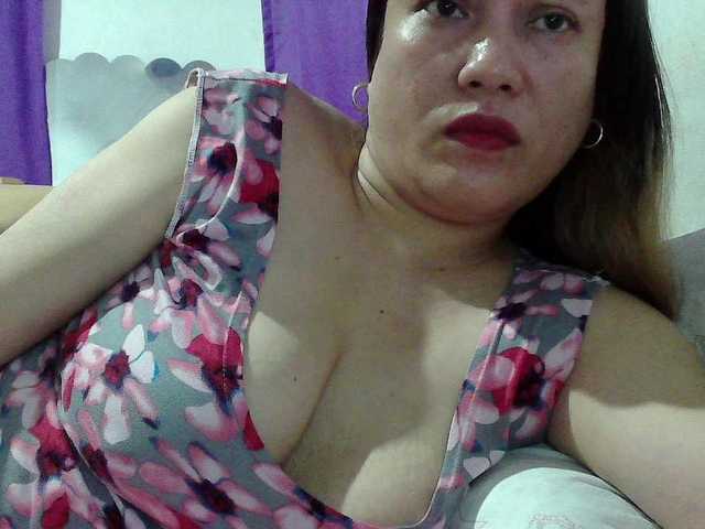 sweetinasia live cam on BongaCams
