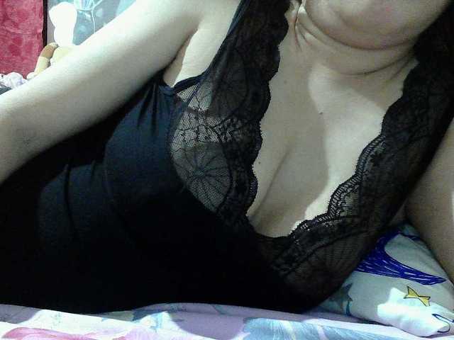 sweetinasia live cam on BongaCams