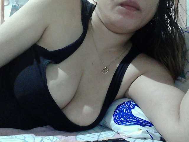 sweetinasia live cam on BongaCams