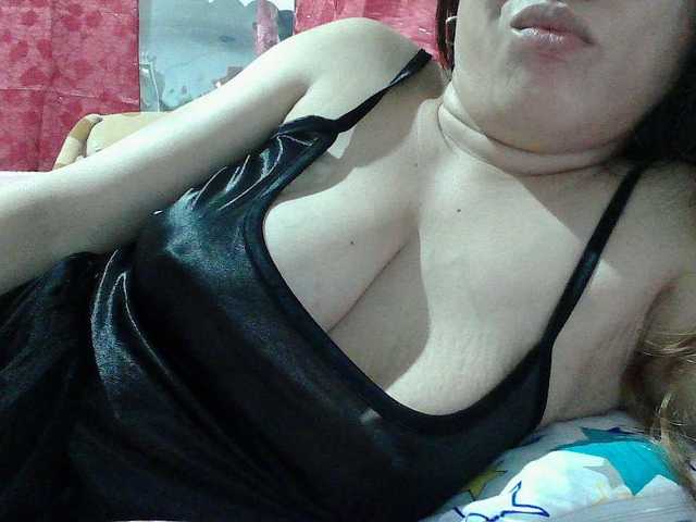 sweetinasia live cam on BongaCams