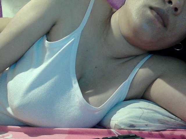 sweetinasia live cam on BongaCams