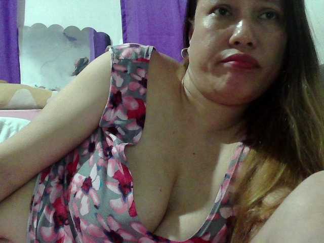sweetinasia live cam on BongaCams