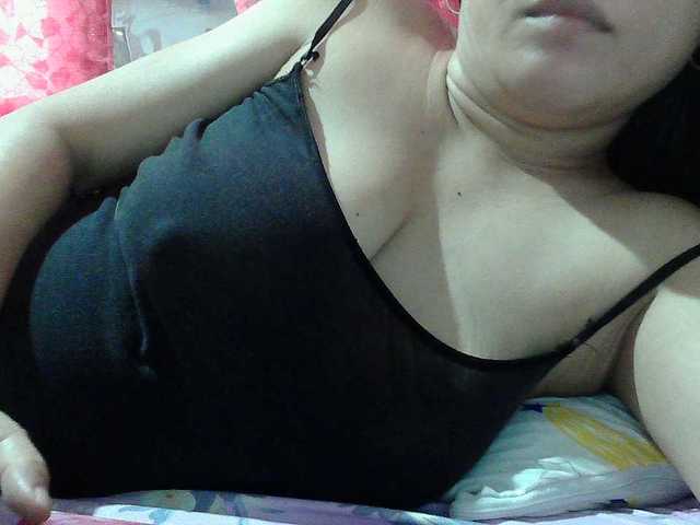 sweetinasia live cam on BongaCams