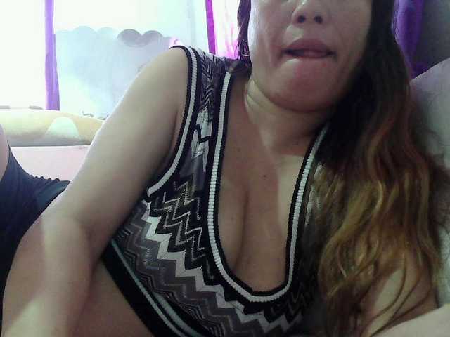 sweetinasia live cam on BongaCams