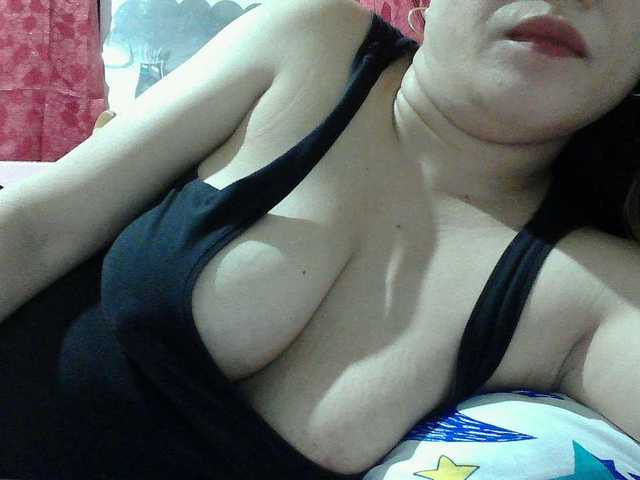 sweetinasia live cam on BongaCams