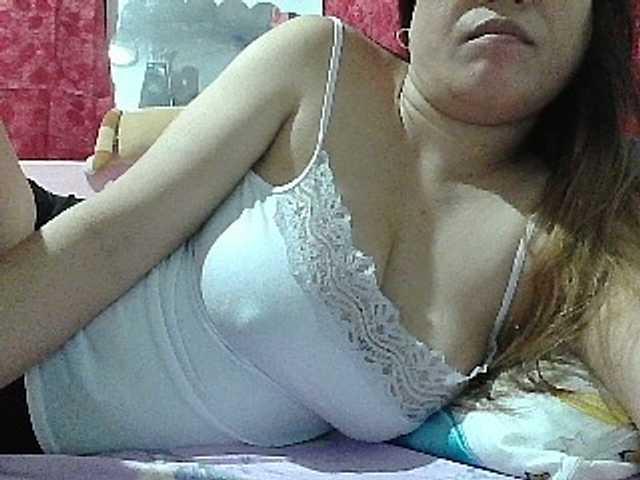 sweetinasia live cam on BongaCams