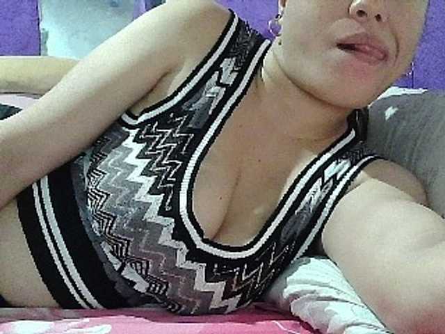 sweetinasia live cam on BongaCams
