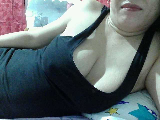 sweetinasia live cam on BongaCams