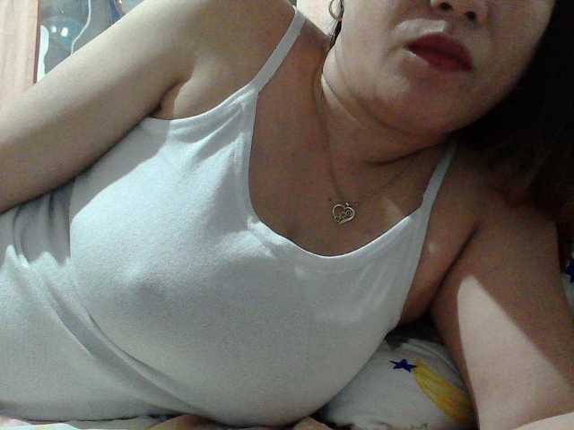sweetinasia live cam on BongaCams