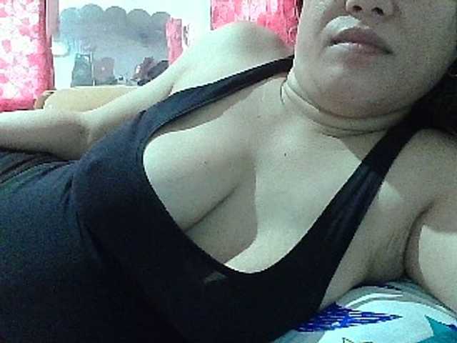sweetinasia live cam on BongaCams