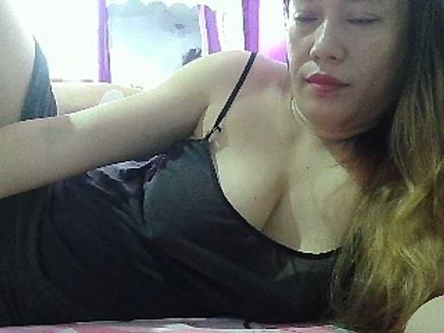 sweetinasia live cam on BongaCams