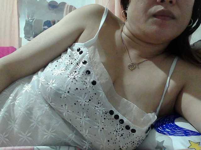 sweetinasia live cam on BongaCams