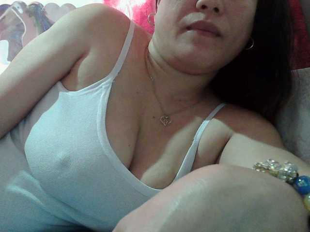 sweetinasia live cam on BongaCams