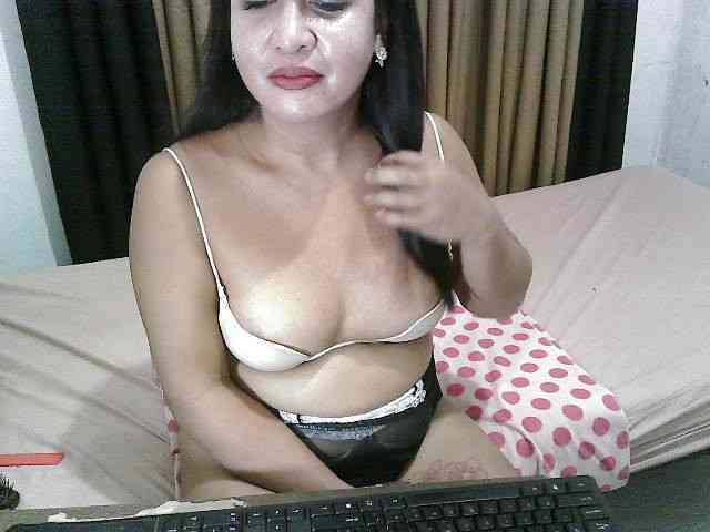 hottiellajents Sex Cam Show