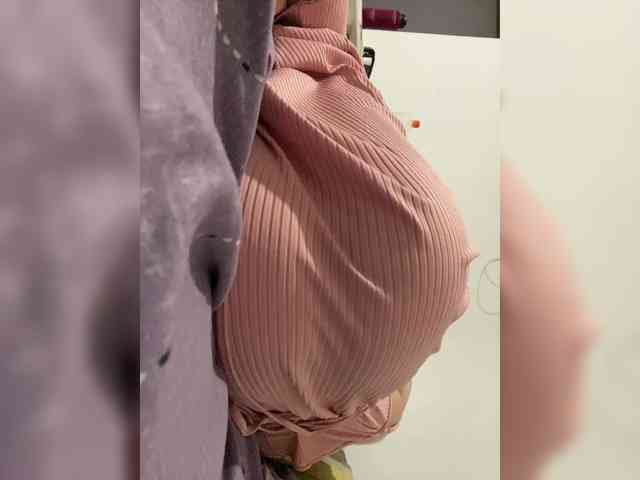 Peachesssz webcam